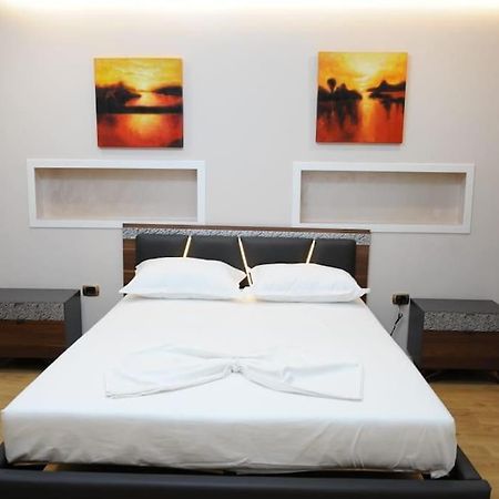 Grandpa House App.1 Apartman Tirana Kültér fotó