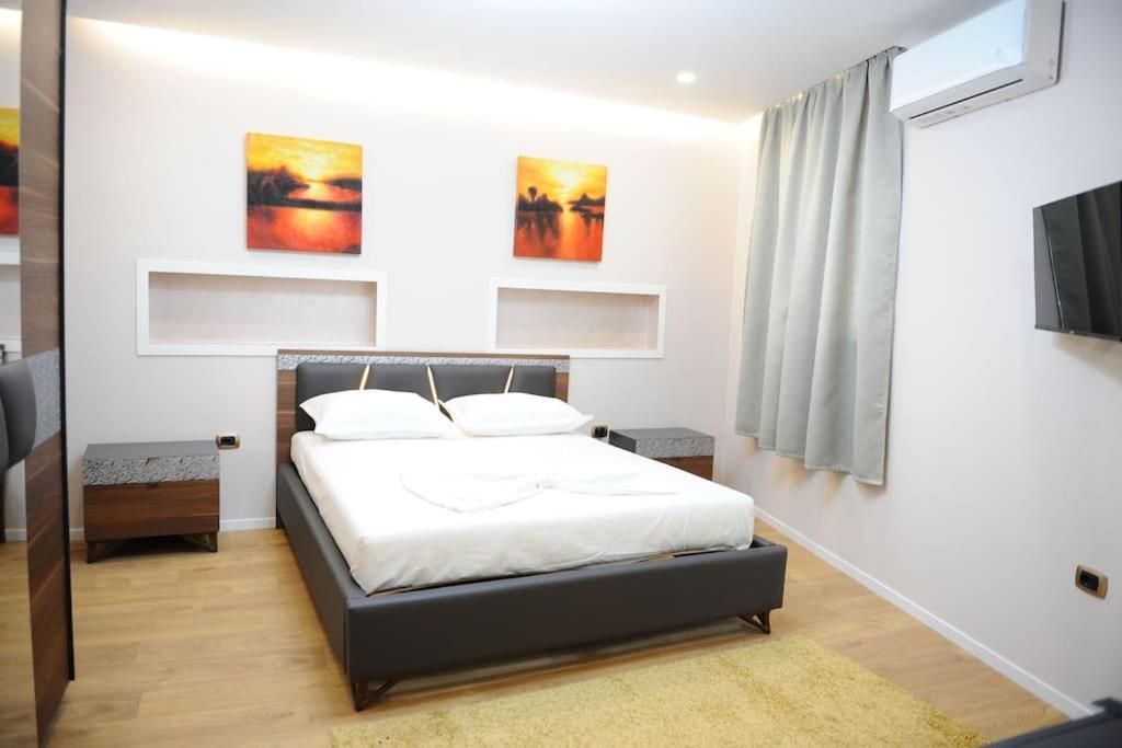 Grandpa House App.1 Apartman Tirana Kültér fotó