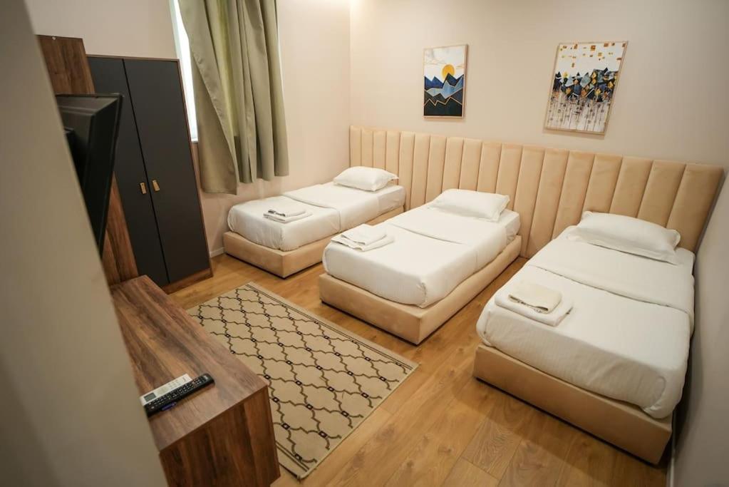 Grandpa House App.1 Apartman Tirana Kültér fotó