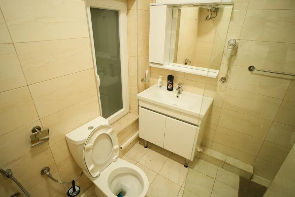 Grandpa House App.1 Apartman Tirana Kültér fotó