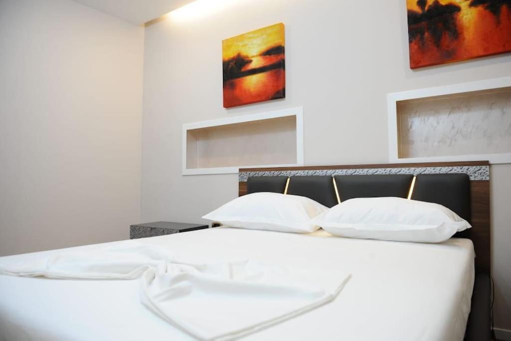 Grandpa House App.1 Apartman Tirana Kültér fotó